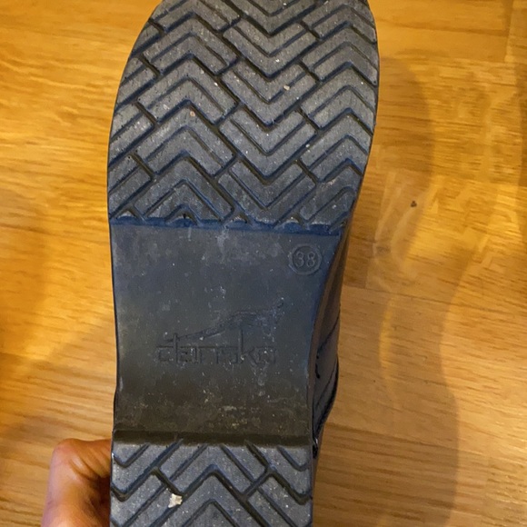 Women’s Balck Dansko Clogs - Picture 4 of 4